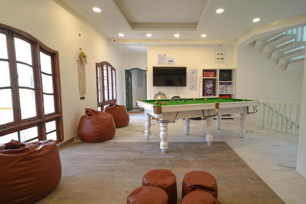 Destin Olympus Banjara Hostel Хидерабад Екстериор снимка