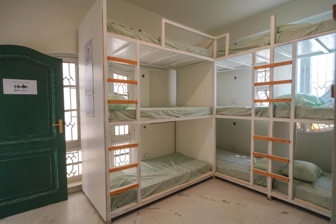 Destin Olympus Banjara Hostel Хидерабад Екстериор снимка