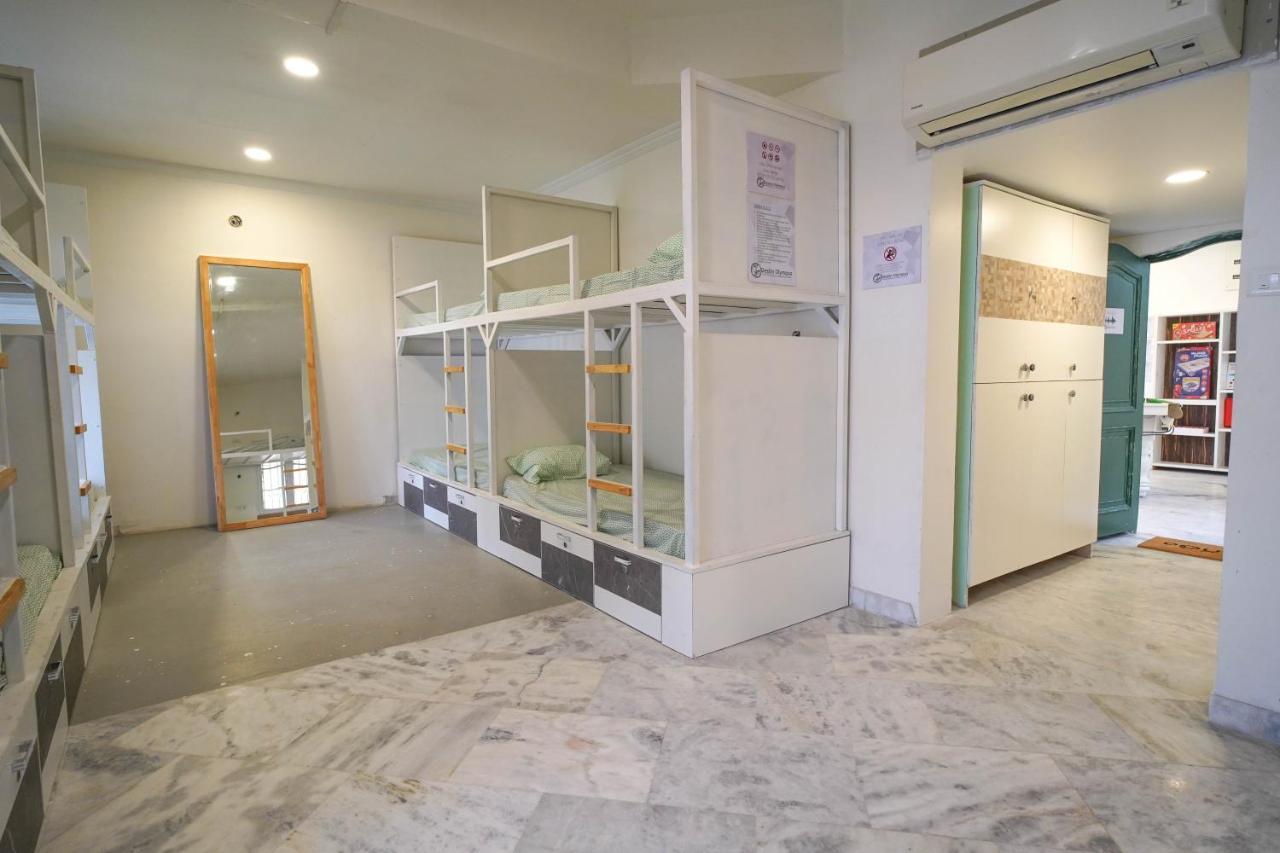 Destin Olympus Banjara Hostel Хидерабад Екстериор снимка