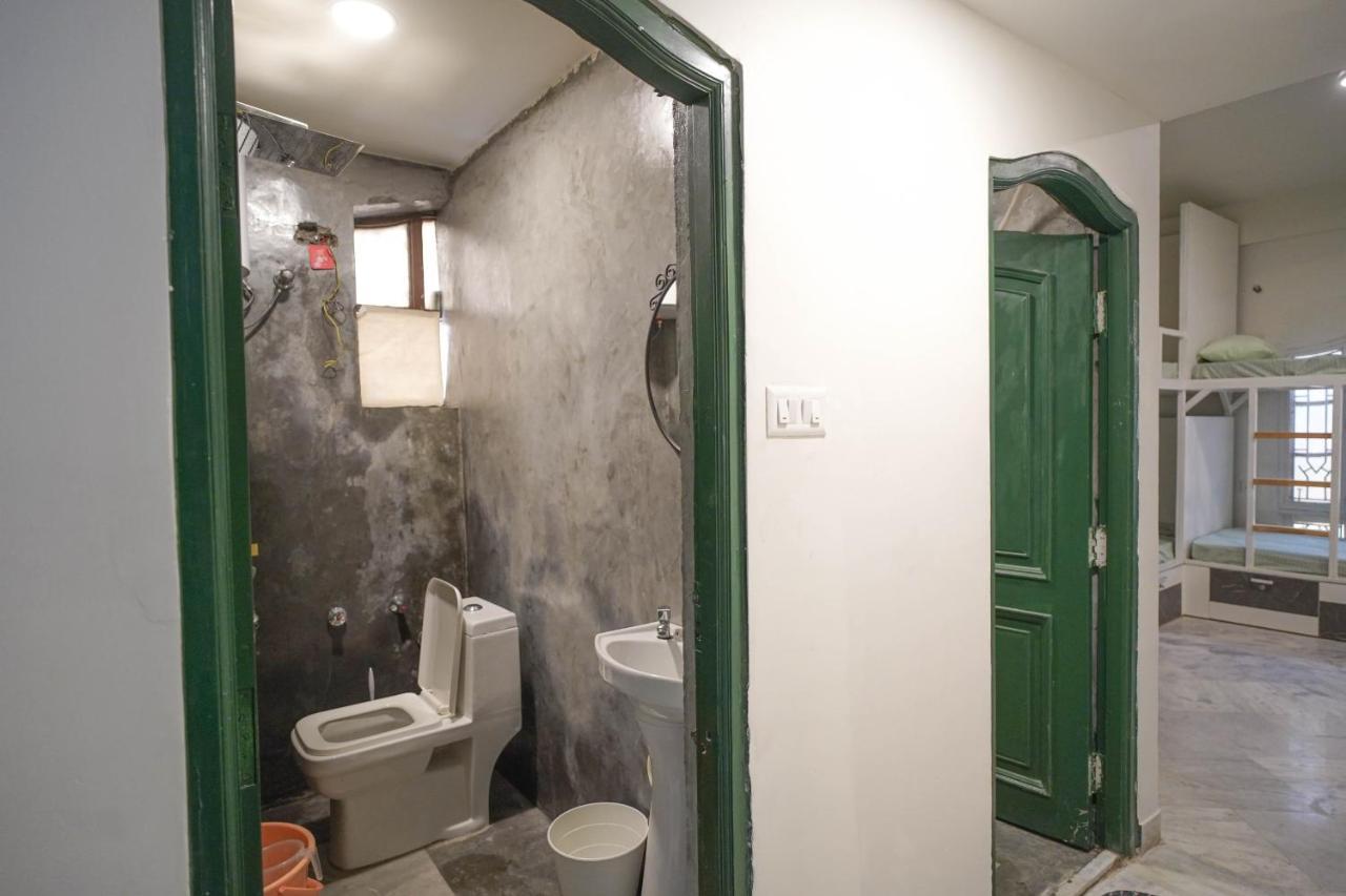 Destin Olympus Banjara Hostel Хидерабад Екстериор снимка